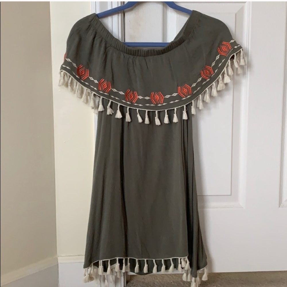 Mini Super Cute!!! off the shoulder sun dress